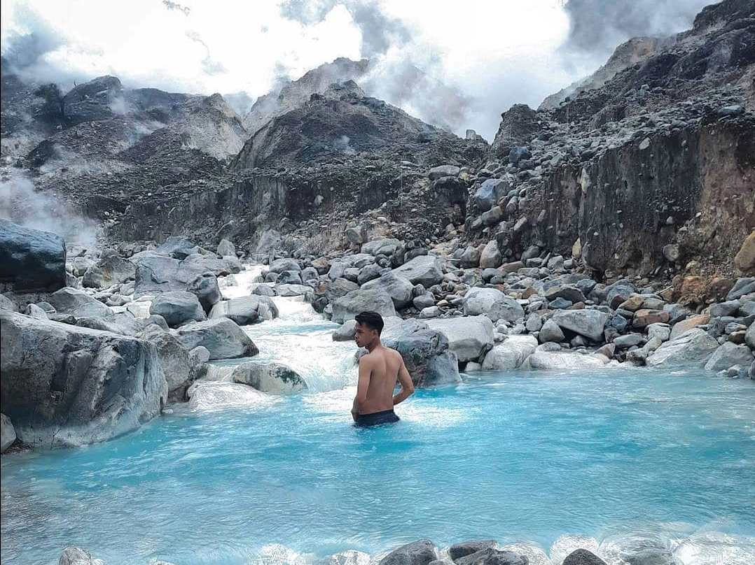 Paket Trekking Kawah Ratu